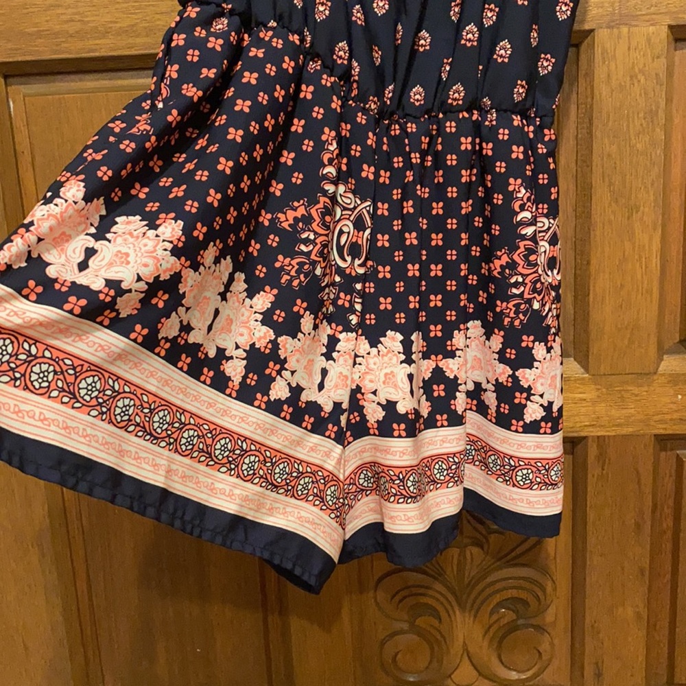 Romper - Picture 2 of 5